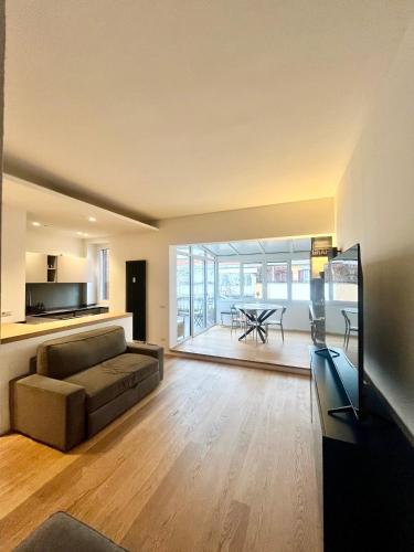Sunny Apartment