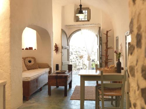 Gallery image of AFOURA HOUSES by K&K in Pyrgos