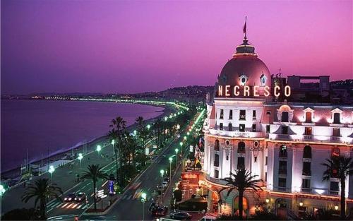 Center Nice, 10min beach, parking, terrace, direct tram