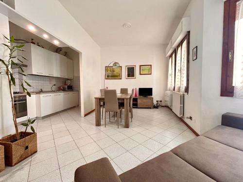 Apartment Federighi Loft mit Aufzug by Interhome