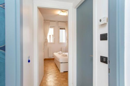 Light Blue Home-Sempione Park-Metro M2-Brera