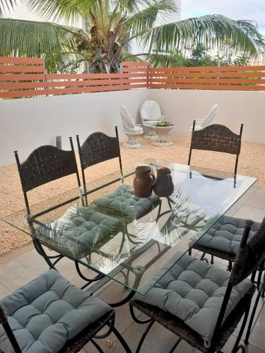 Sunny and cosy Albion