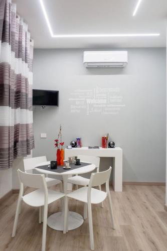 Apartment Plebiscito Home Holidays -- Im Herzen von Neapel -- nur 150 Meter von der zen by Interhome