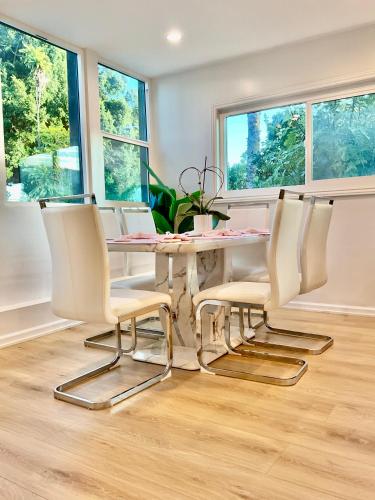 Gallery image of Proper Stays at Melrose Place - West Hollywood Premium M-suite in Los Angeles