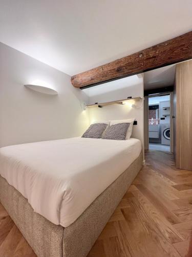 Superbe duplex proche cours Saleya