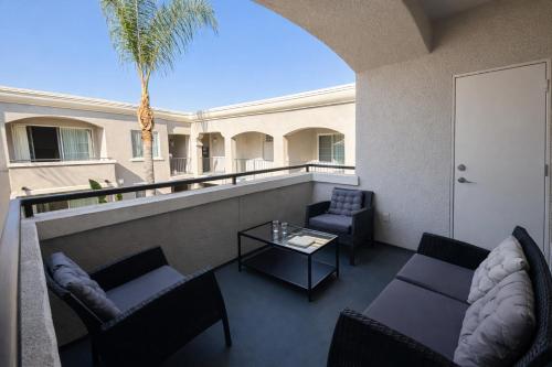 Marina Del Rey 2BR & 1BR Getaway - Gym - Pool - Sauna - Near Marina - Venice Beach photo 39