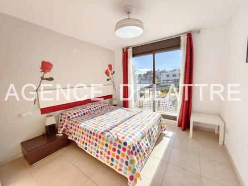 Appartement tranquille avec piscine commune près du centre