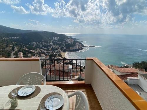 Hermoso apartamento en Canyelles Petites con terraza, barbacoa y parking para 6 personas - HISP-312-25