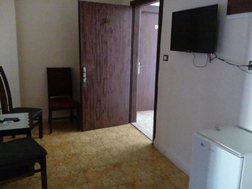 Gallery image of Al-Houriat Hotel in Amman