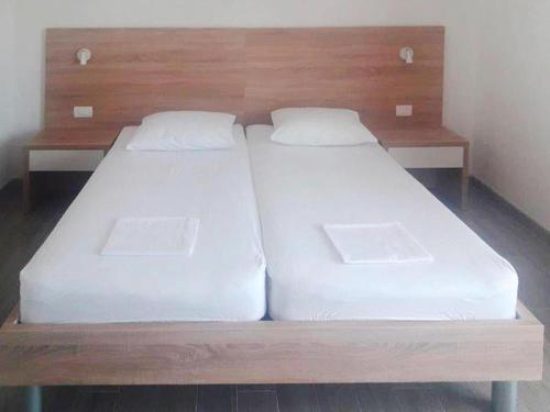 Seaview Apartment for 4 in Starigrad