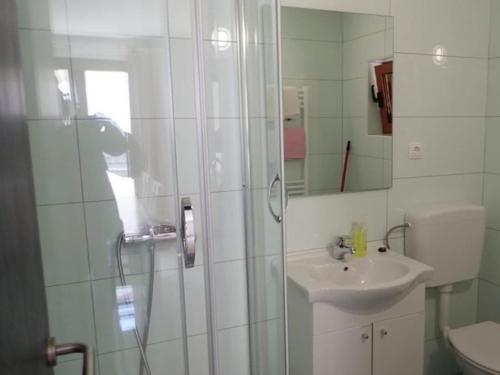 Seaview Apartment for 4 in Starigrad
