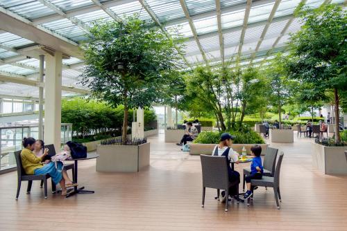 iruka hotel 15 minutes to Shinjuku and Shibuya