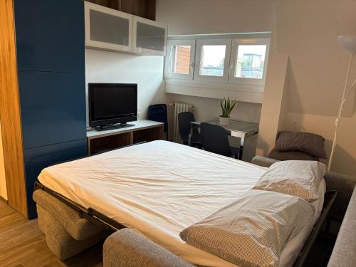 San Siro Apartment, Milan