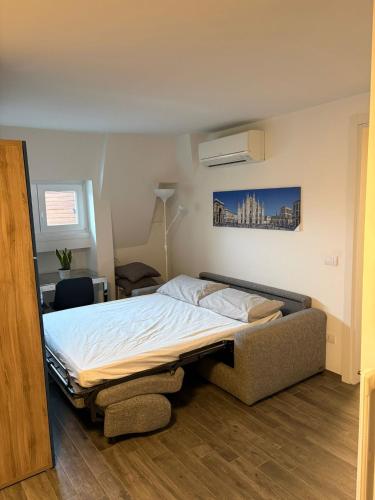 San Siro Apartment, Milan