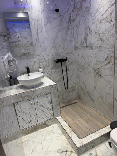 ΠΕΥΚΟΧΩΡΙ STUDIOS LUXURY 04 by antonis