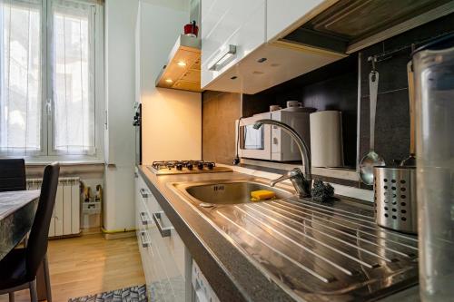 Quiet apartment just minutes from the center