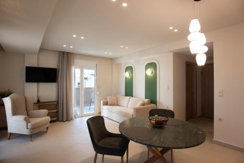 Heart of Heraklion 1BR Apt with Balcony Walking Distance to All Sites