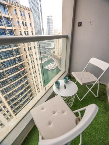 Luxury two bedrooms with Jbr and Marina view apartment