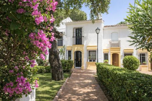 Casa Elviria, Ultimas fechas disponibles este verano, Piscina, Terraza, Cerca de la playa