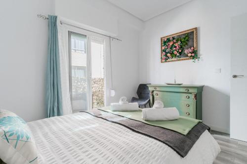Modern 2BR Apartment with Terrace in Valencia