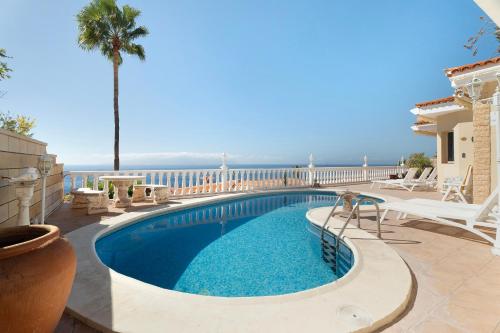 House Carla Private Pool Heated