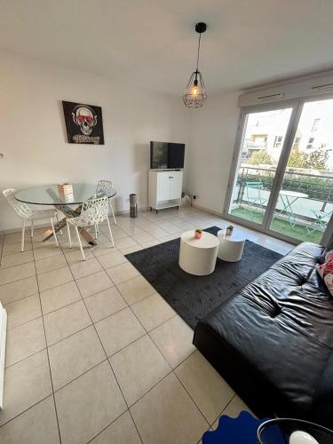 Confort, résidence sécurisée, garage !