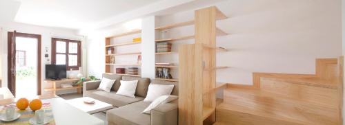 Χώρος καθιστικού στο Smart Suites Albaicin