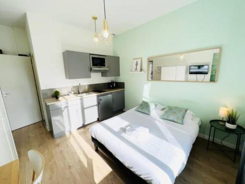 Claire 1 - 1 Bedroom - Vaise