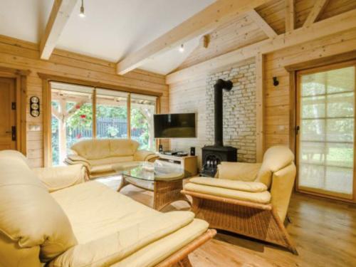 Holiday Home Charmantes Ferienhaus in Dębina mit Offenem Kamin by Interhome