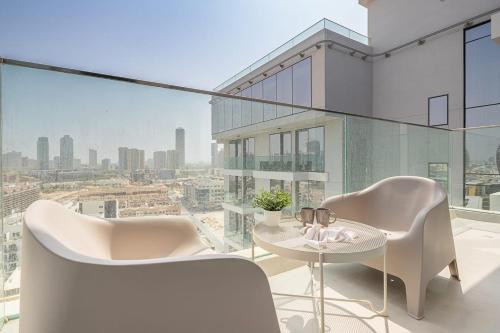 Frank Porter - Bluebell Residence JVC