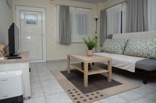 Kaitis home