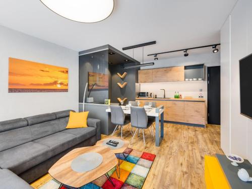 Apartment Altstadt-Wohnung Chmielna Park by Interhome