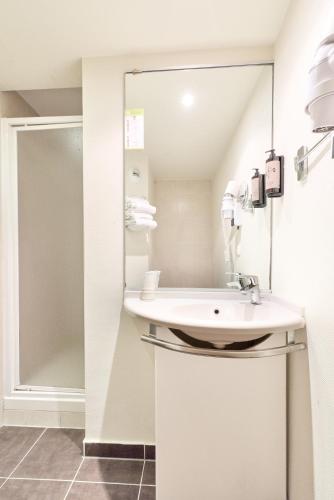 Chambre Quadruple avec 4 Lits Simples