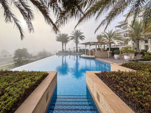 Frank Porter - Ansam Building 1 - Yas Island