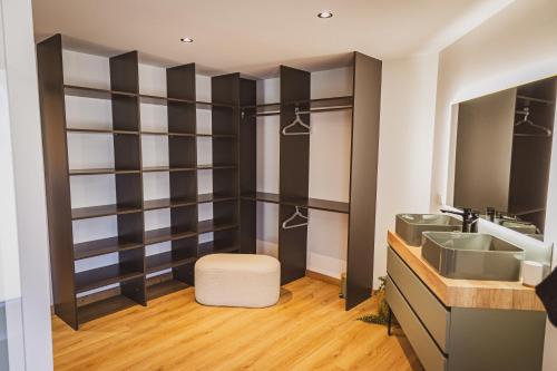 La Flânerie, spacieux loft au calme avec jacuzzi