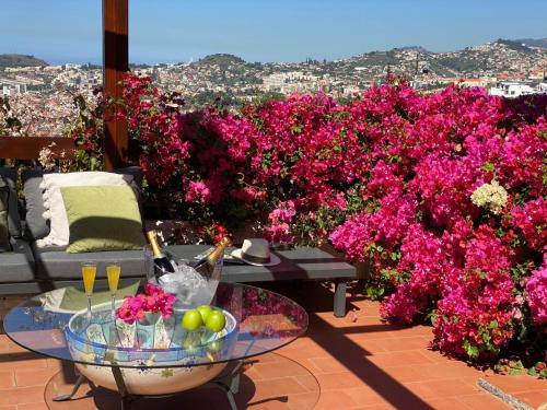Holiday Home Ideales Familienhaus mit freiem Stadt- und Meerblick by Interhome