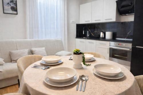 MILO Apartment
