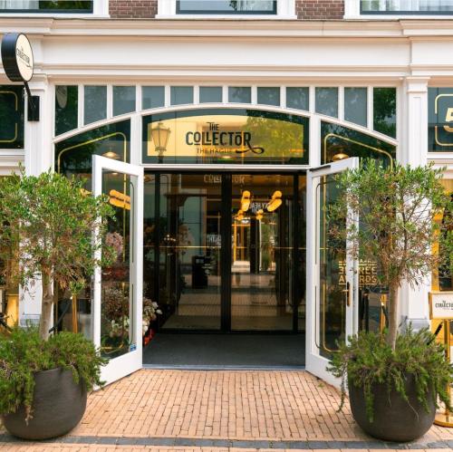The Collector — Facade/entrance