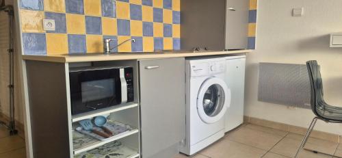 Le Matago A28, Studio vue port, clim, parking, piscine