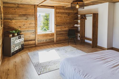 La Charbonnière, grand gîte haut-de-gamme avec jacuzzi et sauna