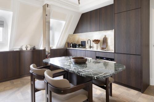 Pick A Flat Serviced Apartment in Champs Elysées - Rue Marbeuf