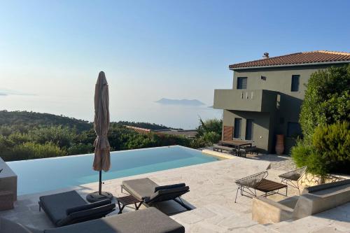 Villa Arkoudi - Enjoy panoramic ocean views from a serene mountain setting