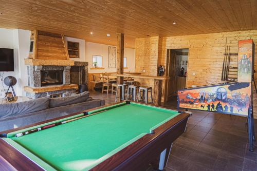 La Charbonnière, grand gîte haut-de-gamme avec jacuzzi et sauna