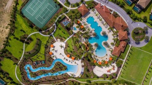 Recently Renovated 5BR house with Private Pool & Resort Amenities photo 46