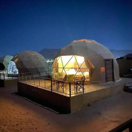 Desert Moon in Wadi Rum