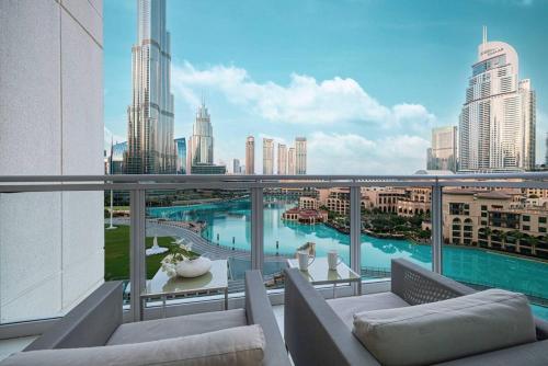 Burj Khalifa and Fountain View 3BR