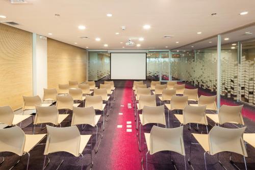Gallery image of Radisson Hotel Santa Cruz in Santa Cruz de la Sierra