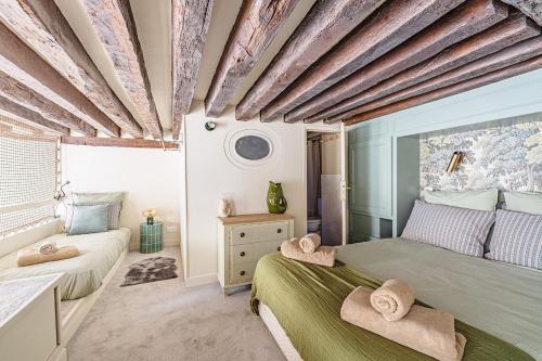 Designer 2 BDR flat 2WC in le Marais