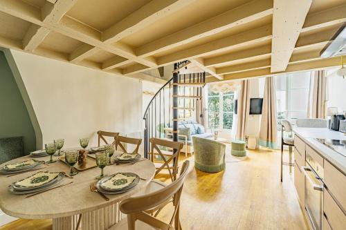Designer 2 BDR flat 2WC in le Marais
