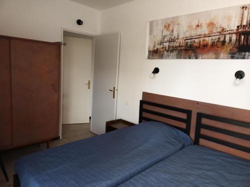 Appartement dans résidence sécurisée avec terrasse vue mer et accès direct plage